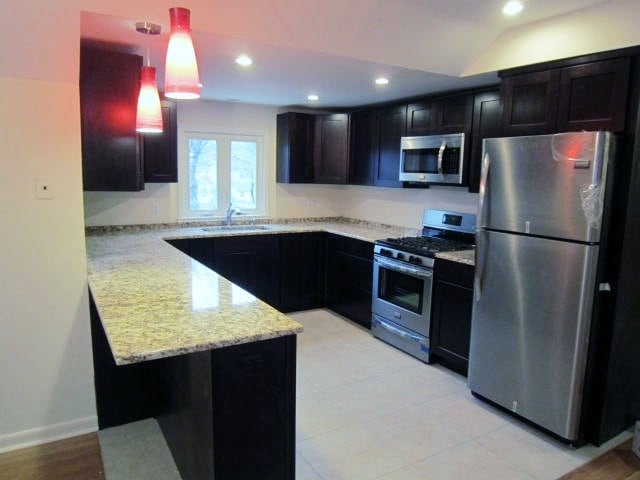 35 Elm Ave, Unit 2 in Fairview, NJ - Building Photo - Building Photo