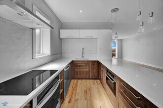 2851 N Clybourn Ave in Chicago, IL - Building Photo - Building Photo