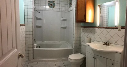 150 Schoolview Dr in Bridge City, TX - Building Photo - Building Photo