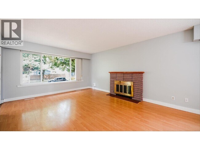 5120 Fairmont St in Vancouver, BC - Building Photo - Building Photo