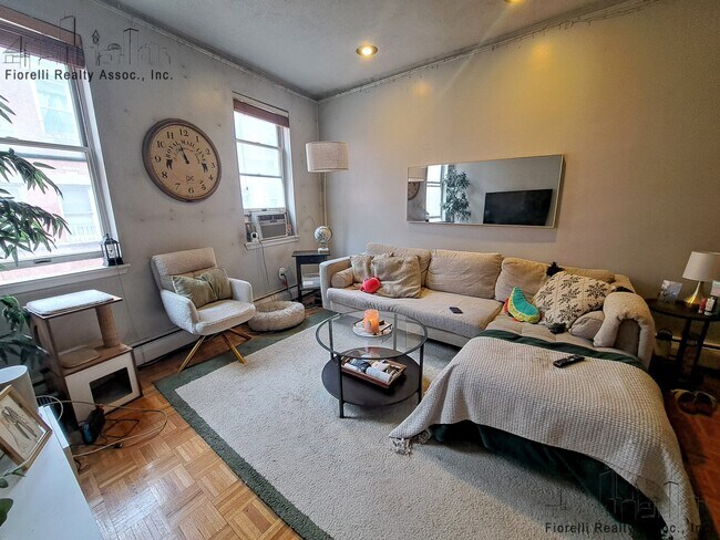 157 Salem St, Unit 4