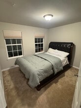 9102 Vlg Spgs Dr in Upper Marlboro, MD - Foto de edificio - Building Photo