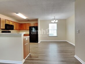 7 Willow Lakes Dr in Savannah, GA - Building Photo - Building Photo