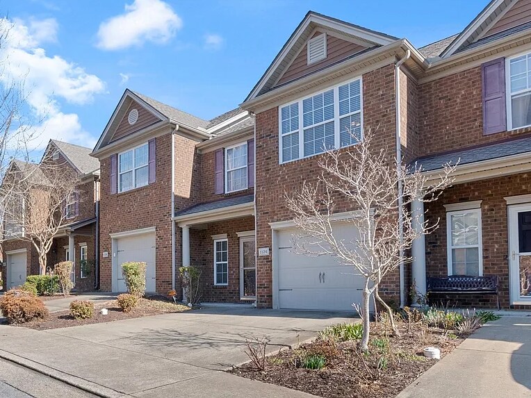 1126 Thorncrest Rd in Nashville, TN - Building Photo
