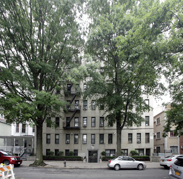 2975 Decatur Ave in Bronx, NY - Building Photo