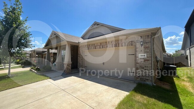 3804 Arroyo Trl in Denton, TX - Foto de edificio - Building Photo