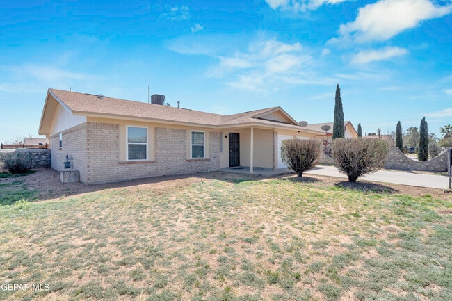 3452 Tascosa St in El Paso, TX - Building Photo - Building Photo