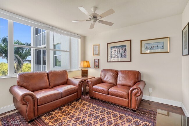 property at 5550 Heron Point Dr