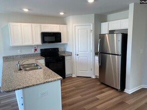 825 Wolfsburg Rd in Lexington, SC - Building Photo - Building Photo