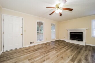 2350 Bankstone Dr SW in Marietta, GA - Building Photo - Building Photo
