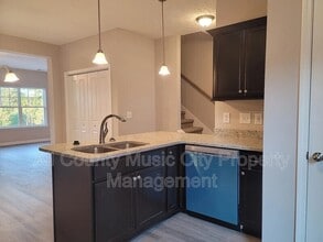 310 Negri Ct in La Vergne, TN - Building Photo - Building Photo