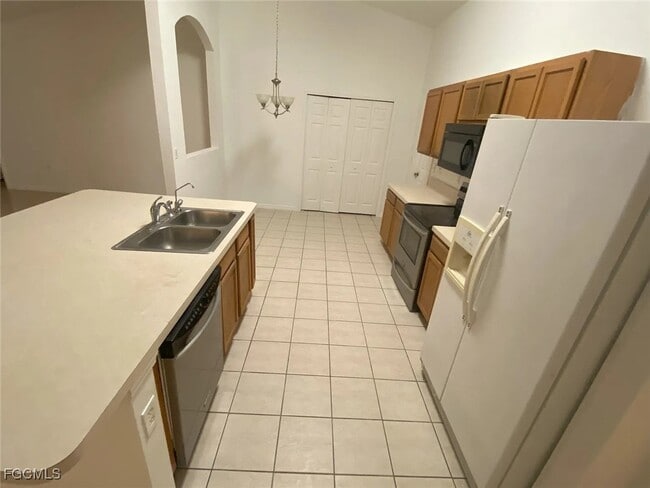 222 Aurora Ave S in Lehigh Acres, FL - Building Photo - Building Photo