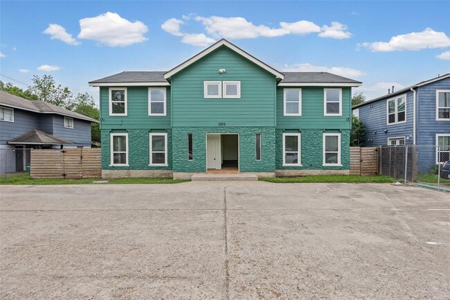 property at 2615 Ektom Dr