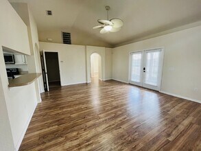 3519 Kenwood Crossing in Lakeland, FL - Building Photo - Building Photo