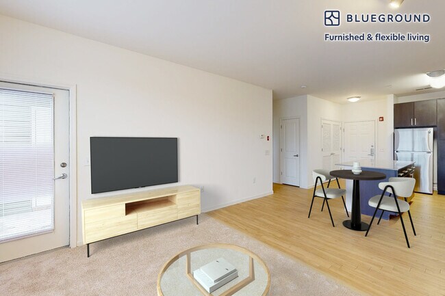 1700 E 5th St in Huntington Station, NY - Building Photo - Building Photo