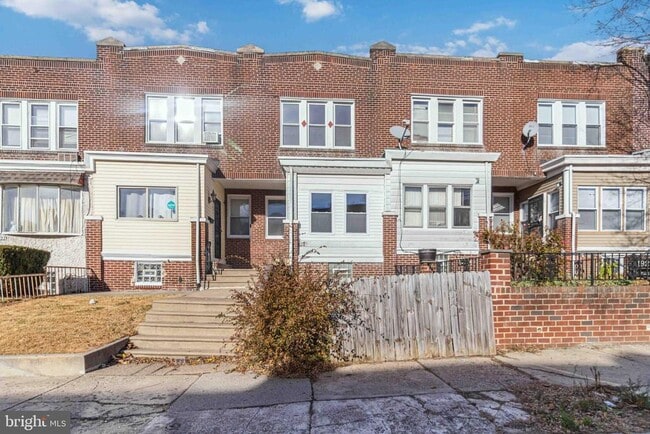 1929 W Sparks St in Philadelphia, PA - Building Photo - Building Photo