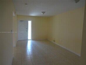 3385 NE 10th St in Homestead, FL - Building Photo - Building Photo