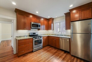 89 Melrose St, Unit 1 in Arlington, MA - Building Photo