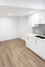 1673 Cavanagh blvd SW in Edmonton, AB - Building Photo - Building Photo