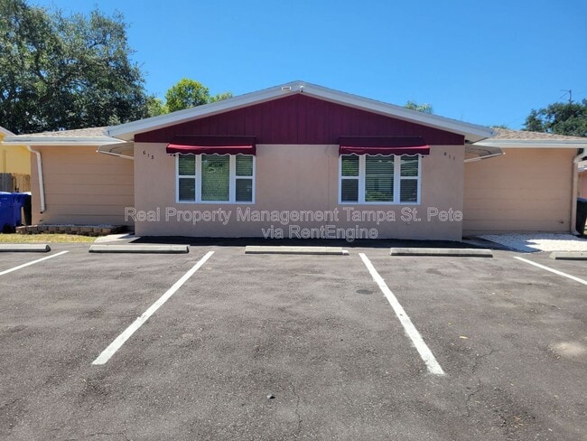 property at 613 Lyndhurst St