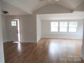 723 S Cedar St in Lincolnton, NC - Building Photo - Building Photo