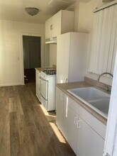 1757 6th St in La Verne, CA - Foto de edificio - Building Photo