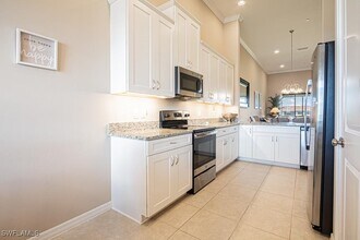 9378 Pocida Ct in Naples, FL - Building Photo - Building Photo