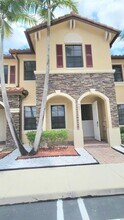 443 SE 32nd Terrace in Homestead, FL - Building Photo - Building Photo