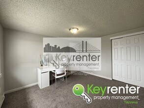 5210 S K St in Tacoma, WA - Building Photo - Building Photo