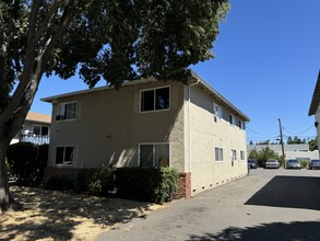 1159 Ayala Dr in Sunnyvale, CA - Building Photo - Building Photo