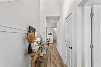 376 Lost Mine Peak Ln in Dripping Springs, TX - Building Photo - Building Photo