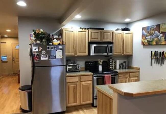 property at 941 Saxon Way