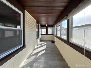 23 Cedar Ave in North Brunswick, NJ - Building Photo - Building Photo