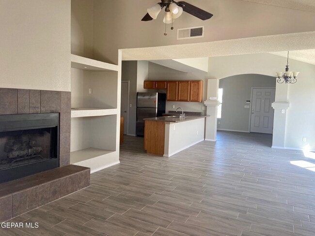 12732 Tierra Pueblo Dr in El Paso, TX - Building Photo - Building Photo