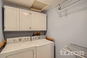 5752 S Ouray Ct in Centennial, CO - Building Photo - Building Photo