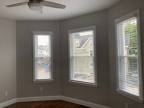 5 Edward St, Unit 5.5 in Medford, MA - Building Photo - Building Photo