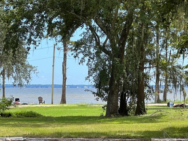 35 Bay Breeze Dr in Freeport, FL - Building Photo - Building Photo