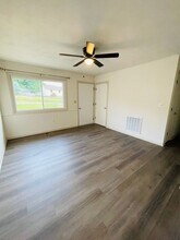 244 E Riverside Dr in Timberville, VA - Building Photo - Building Photo