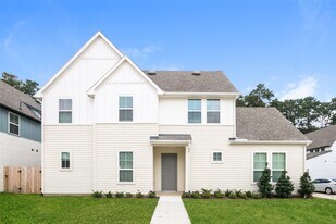 9835 Willow Creek Commerce Dr in Tomball, TX - Building Photo