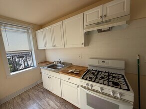 898 Kennedy Blvd in Bayonne, NJ - Foto de edificio - Building Photo