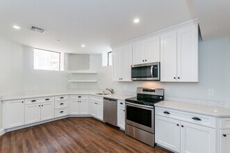 34 Upham Ave in Boston, MA - Building Photo - Building Photo