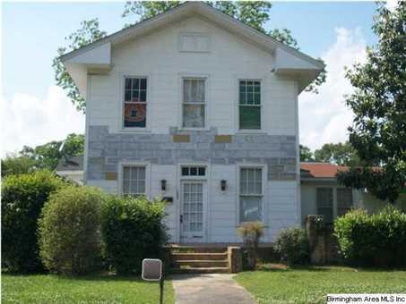 1600 Rocky Hollow Rd in Anniston, AL - Building Photo