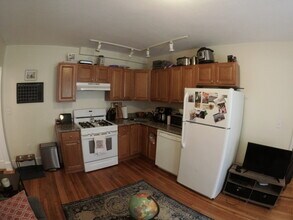 1620 Commonwealth Ave, Unit 11 in Boston, MA - Building Photo - Building Photo
