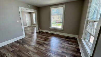 1242 Alpine Ave NW in Grand Rapids, MI - Building Photo - Building Photo
