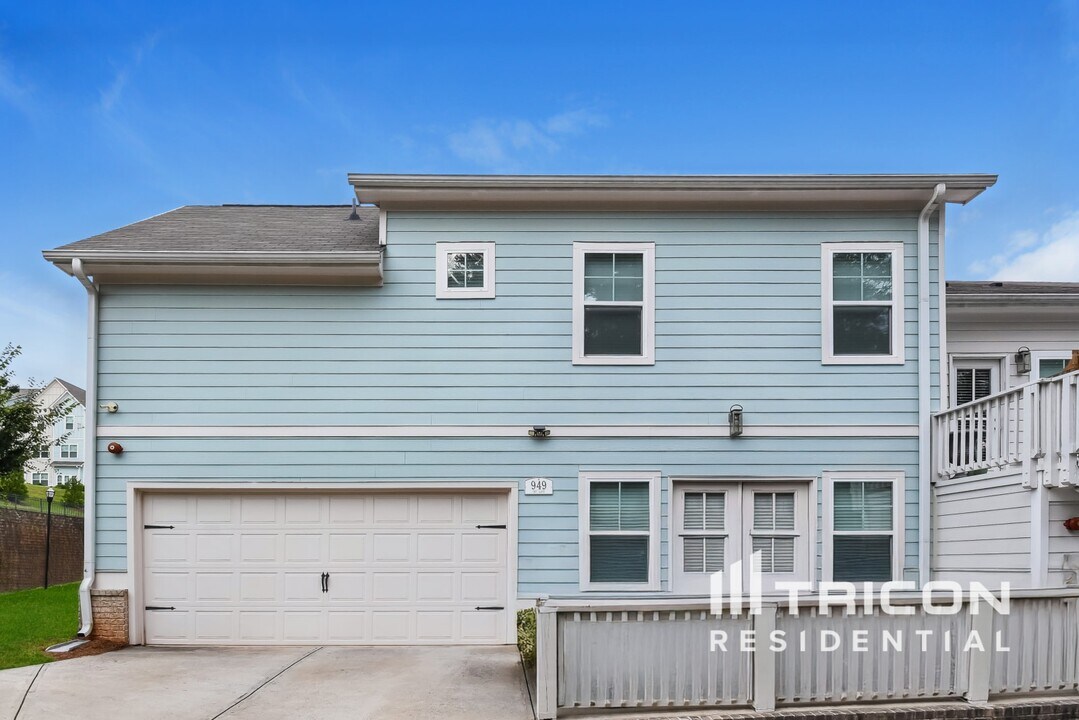 949 Shy Ln in Marietta, GA - Building Photo
