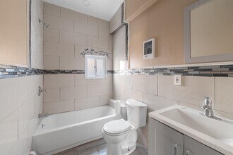 134 Van Horne St in Jersey City, NJ - Building Photo - Building Photo