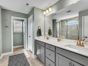 90 Rigsby Ave in Four Oaks, NC - Building Photo - Building Photo