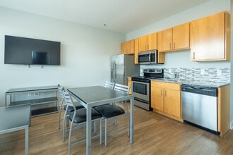 Lancaster Apartments in Champaign, IL - Building Photo - Interior Photo