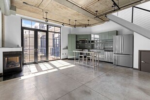 1030 NW 12th Ave in Portland, OR - Building Photo