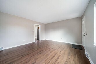 1081 N Elmira St in Aurora, CO - Building Photo - Building Photo